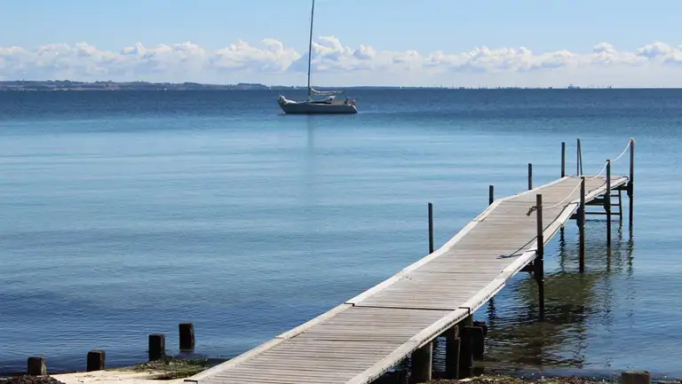 Snekkersten Strand, badebro